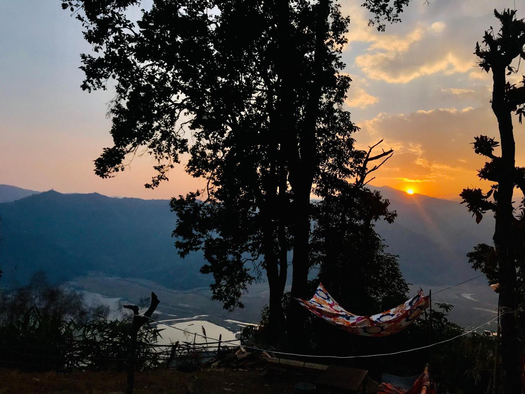 Hom'S Homestay & Farmstay Sarangkot Pokhara Exteriör bild