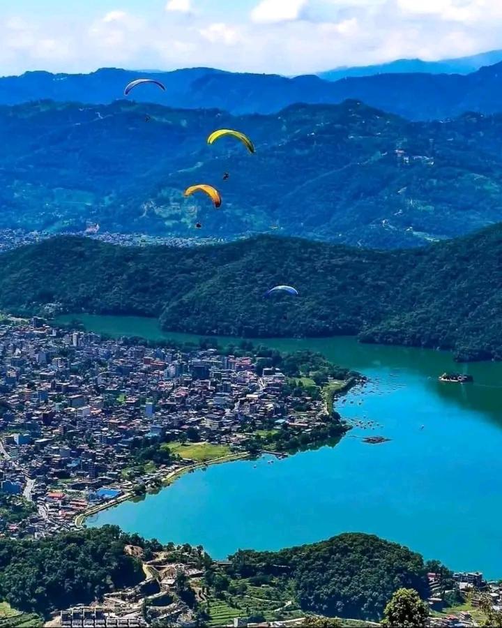 Hom'S Homestay & Farmstay Sarangkot Pokhara Exteriör bild