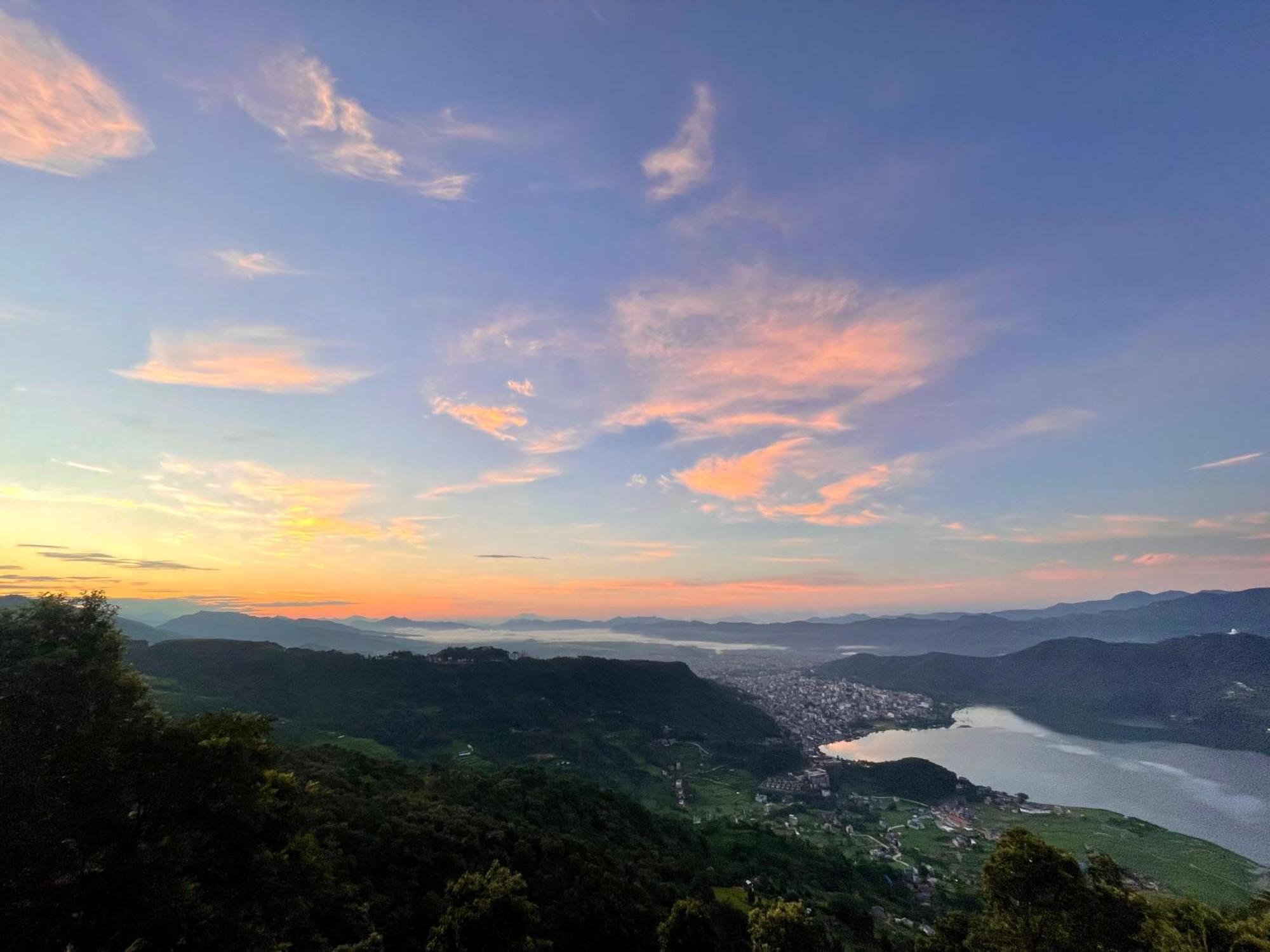 Hom'S Homestay & Farmstay Sarangkot Pokhara Exteriör bild
